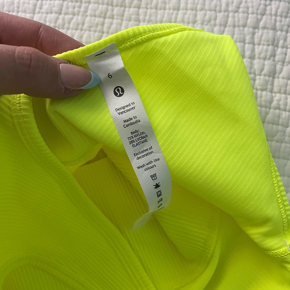 Lululemon top size 6 - Picture 5 of 5